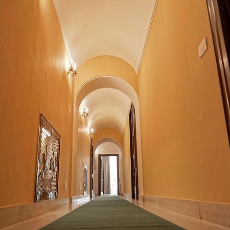 Dimora Donna Elena Bed and Breakfast Napoli Eksteriør billede