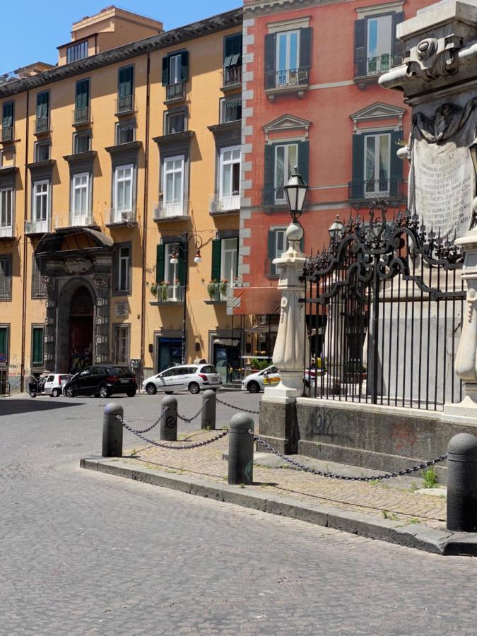 Dimora Donna Elena Bed and Breakfast Napoli Eksteriør billede