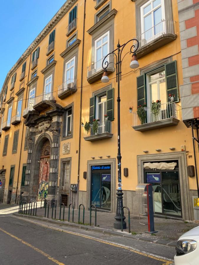 Dimora Donna Elena Bed and Breakfast Napoli Eksteriør billede