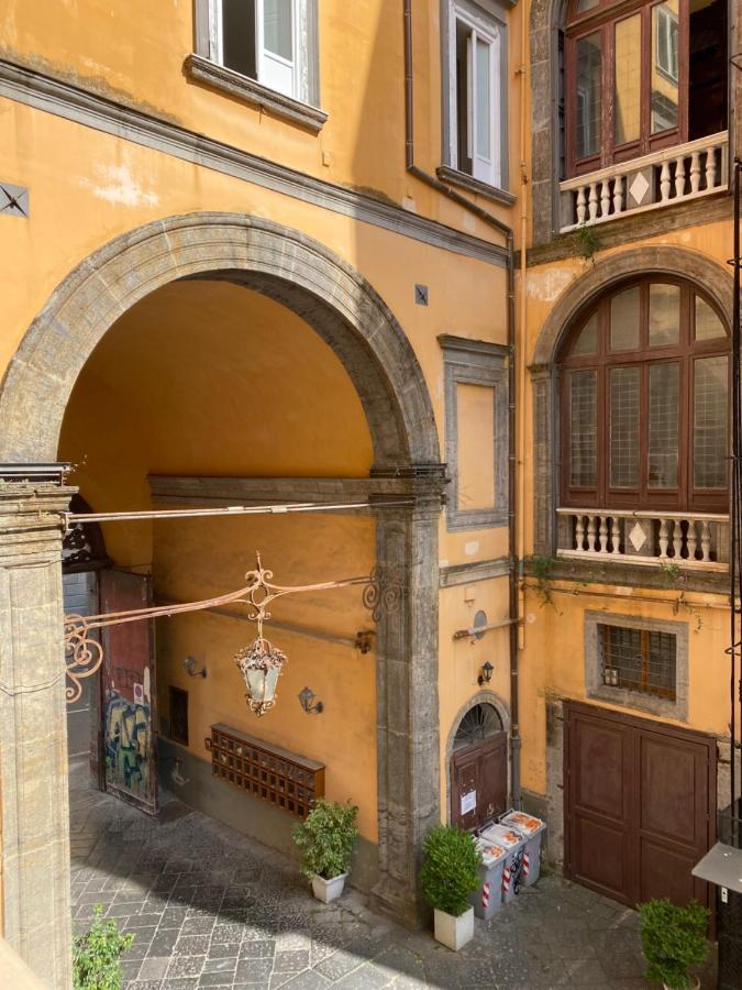 Dimora Donna Elena Bed and Breakfast Napoli Eksteriør billede