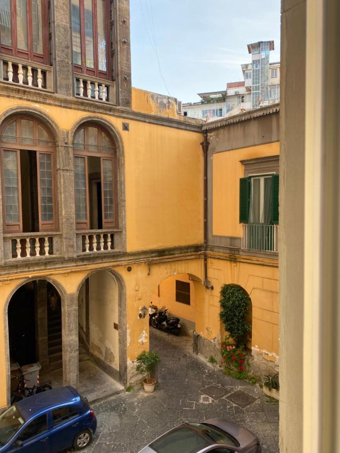 Dimora Donna Elena Bed and Breakfast Napoli Eksteriør billede