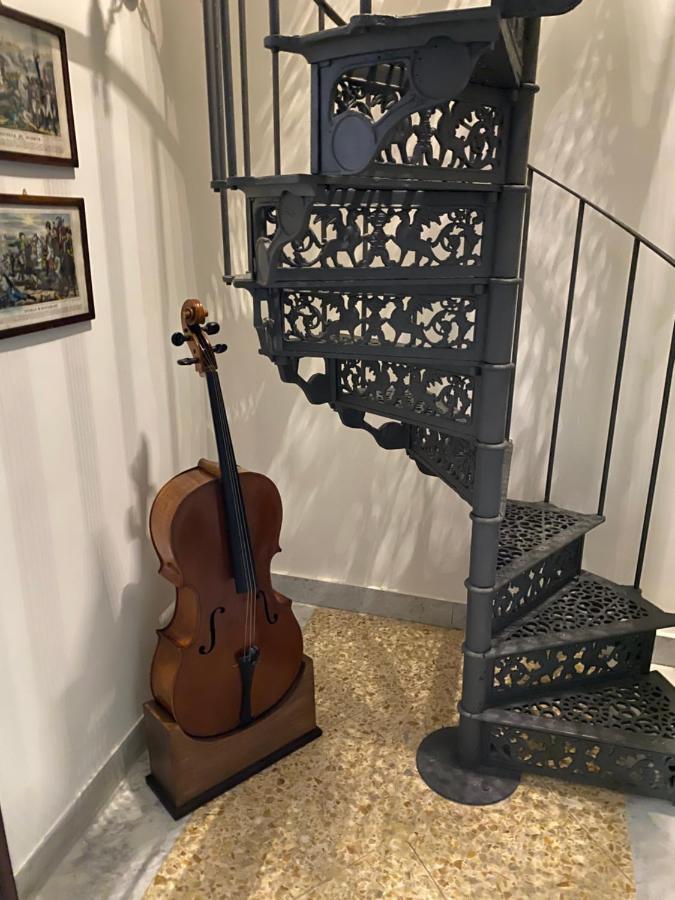 Dimora Donna Elena Bed and Breakfast Napoli Eksteriør billede