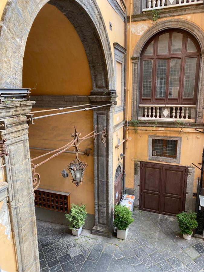 Dimora Donna Elena Bed and Breakfast Napoli Eksteriør billede