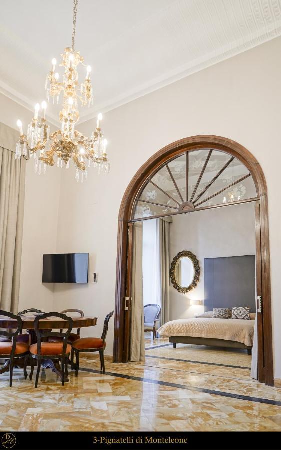 Dimora Donna Elena Bed and Breakfast Napoli Eksteriør billede